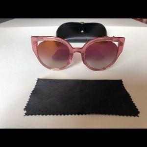 DIFF Penny Sunglasses EUC